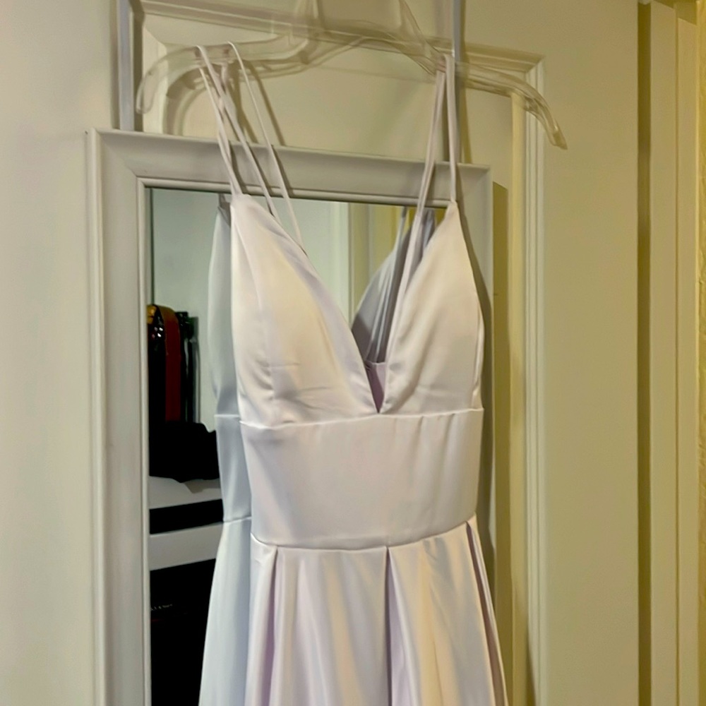 White simple yet elegant wedding dress
